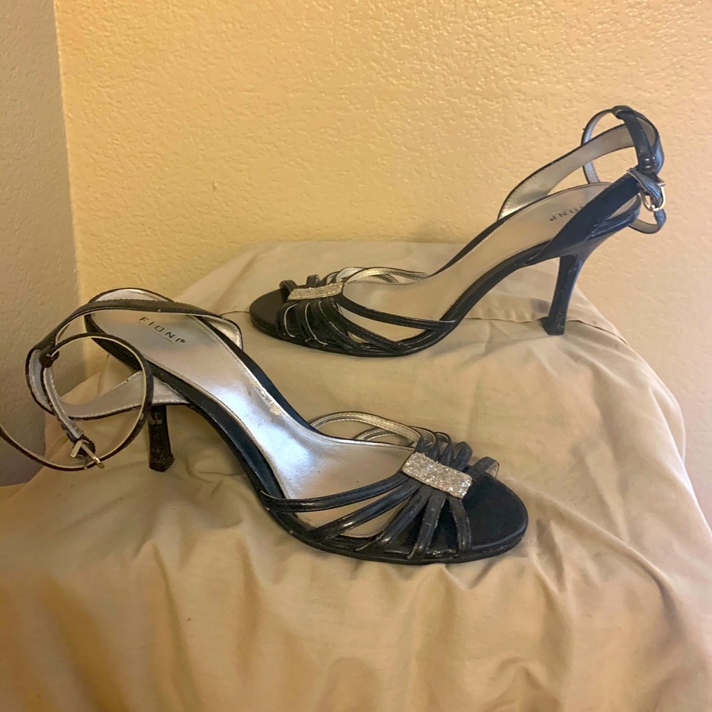 Fioni Black Strap Heels w/ Glitter Embellishment